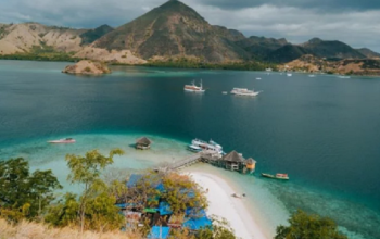 kelor islands, Boat trip Labuan Bajo, Komodo Island, Komodo boat trip, Komodo explore, Komodo boats tour